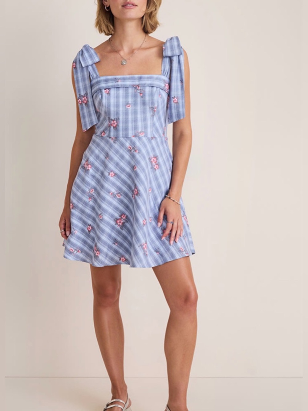 NWT Francesca’s Annie Bow Strap Floral Mini Dress